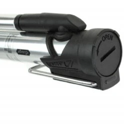 Airace ISpeed F2 G Bluetooth Mini-Standpumpe (164 G) Mit Digitaler App-Anzeige Bis 9,5 Bar (140 PSI) 12 Airace ISpeed F2 G Bluetooth Mini-Standpumpe (164 G) Mit Digitaler App-Anzeige Bis 9,5 Bar (140 PSI) -Fahrradzubehör 59203541 05aiM6igUqhl7x7 1280x1280