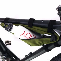 Road Runner Bags Wedge Half Frame Bag Schwarz Bikepacking-Rahmentasche -Fahrradzubehör 59203749 059gI8pd1oB9JMI 1280x1280