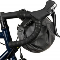 Apidura Expedition Handlebar Pack (14 L) - Lenkertasche -Fahrradzubehör 59204541 06juWoUsoMzlTBN 1280x1280
