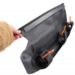 ORTLIEB Frame-Pack Wasserabweisende Rahmentasche Mit Rolltop - 6 Liter, Schwarz 12 ORTLIEB Frame-Pack Wasserabweisende Rahmentasche Mit Rolltop - 6 Liter, Schwarz -Fahrradzubehör 68922147 05kYsMEZ6mHr3BG 1280x1280