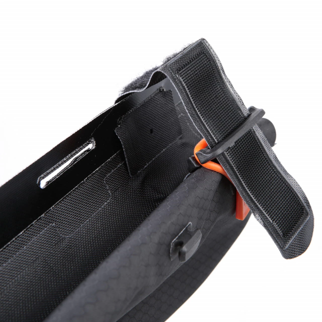 ORTLIEB Frame-Pack Wasserabweisende Rahmentasche Mit Rolltop - 6 Liter, Schwarz 8 ORTLIEB Frame-Pack Wasserabweisende Rahmentasche Mit Rolltop - 6 Liter, Schwarz – Bild 6