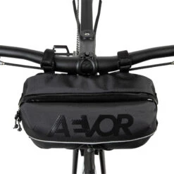 AEVOR Bar Bag Proof Black Lenkertasche - Auch Als Sling-Tasche Nutzbar 4 Liter - Schwarz -Fahrradzubehör 68922479 03Yx5rTUFBeR9UG 1280x1280