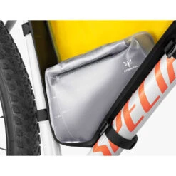 Apidura Frame Pack Hydration Bladder (1.5L) Trinkblase Für Apidura-Taschen 13 Apidura Frame Pack Hydration Bladder (1.5L) Trinkblase Für Apidura-Taschen -Fahrradzubehör 68923364 06kTWbE3wo5Cycu 1280x1280