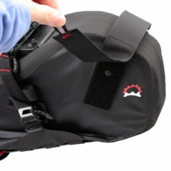 Revelate-designs Revelate Designs Spinelock Satteltasche 16 L - Schwarz 13 Revelate-designs Revelate Designs Spinelock Satteltasche 16 L - Schwarz -Fahrradzubehör 68923939 06ARqKZ0Iv6fEOR 1280x1280