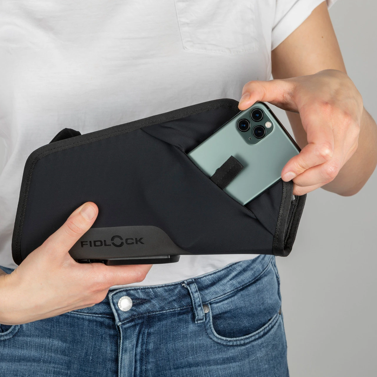 Fidlock Twist Essential Bag L + Bike Base Black 8 Fidlock Twist Essential Bag L + Bike Base Black – Bild 6