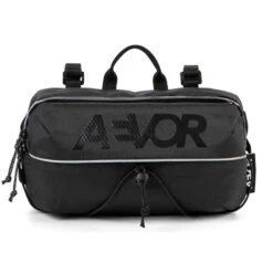 AEVOR Bar Bag Proof Black Lenker- Und Slingtasche 4 Liter - Schwarz -Fahrradzubehör 68925497 04 1280x1280